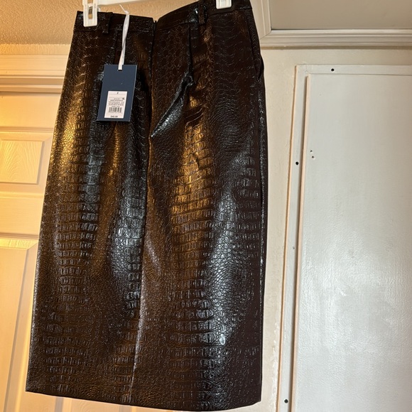 Brown snake print midi skirt - Picture 2 of 4